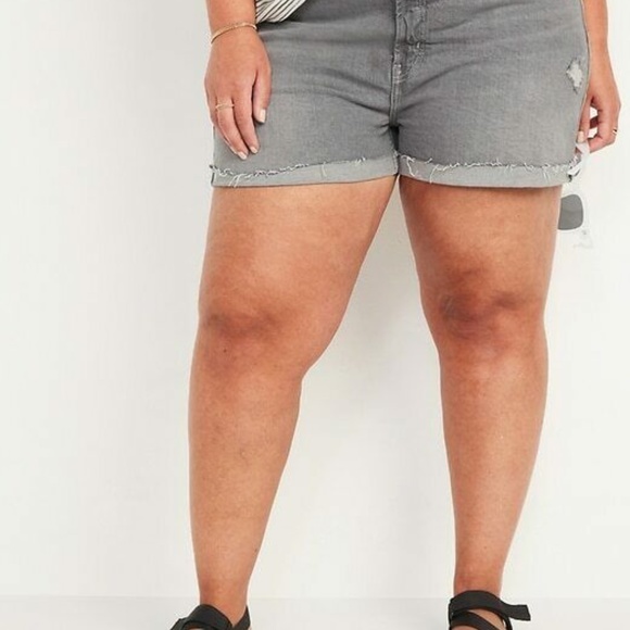 NWT: old navy High-Waisted O.G. Gray Cut-Off Jean Shorts (28) $40 - Picture 1 of 15